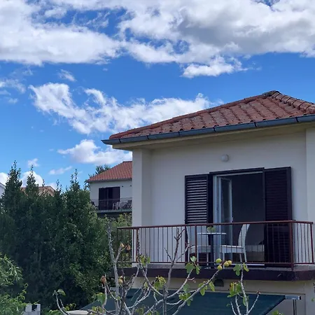 Nevenka By Interhome