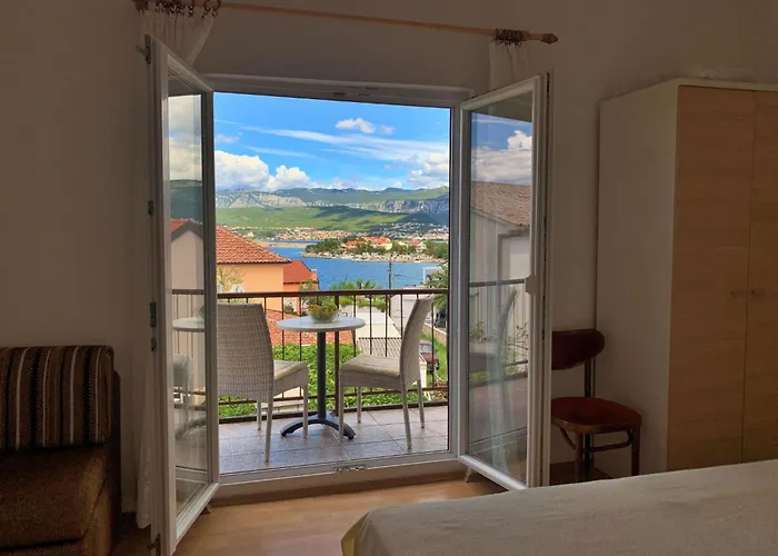 Nevenka By Interhome * Šilo