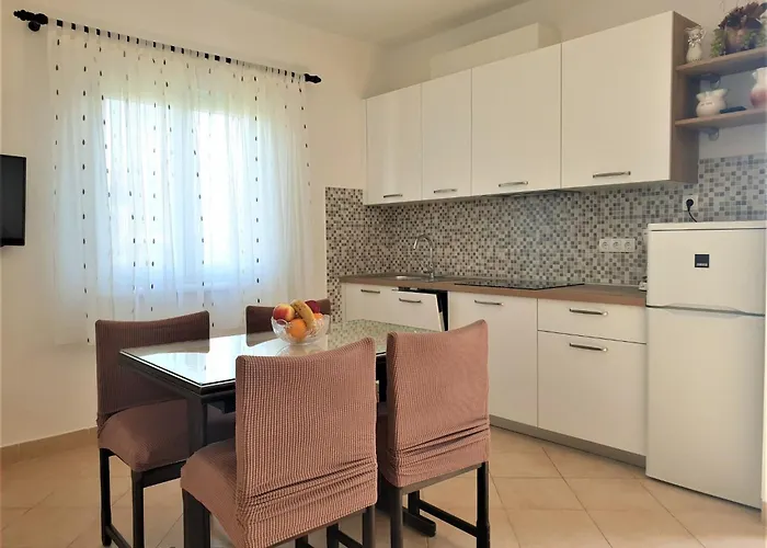 Nevenka By Interhome *