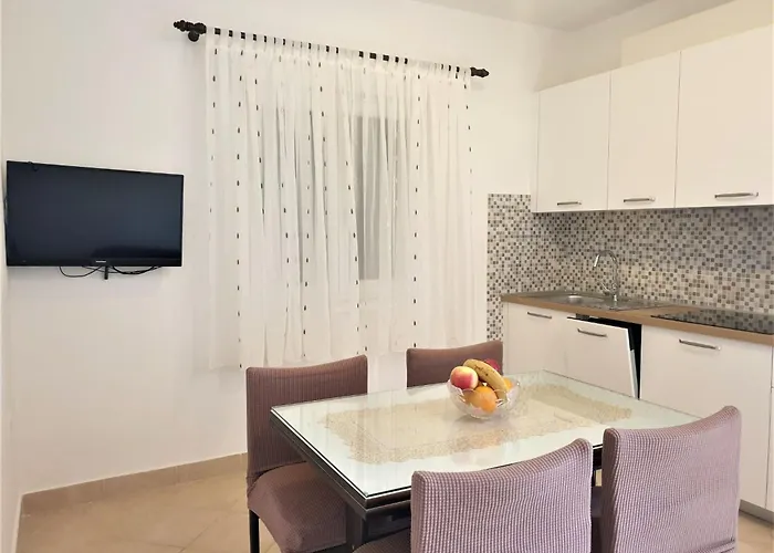 Nevenka By Interhome *