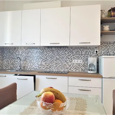 Apartmán Nevenka By Interhome Šilo
