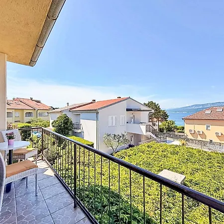 Nevenka By Interhome