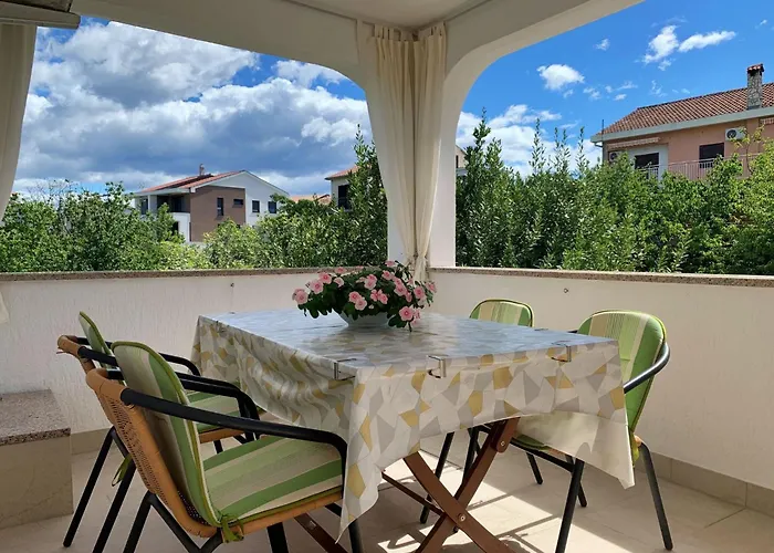 Nevenka By Interhome Appartement Šilo